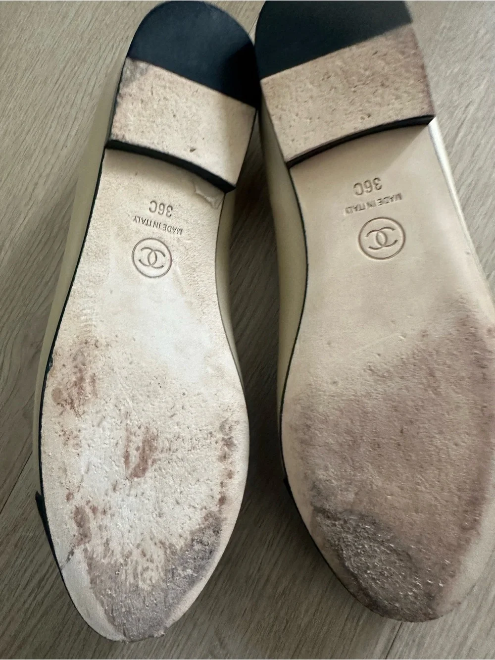 CHANEL Beige Leather Ballet Flats with Black Cap Toe